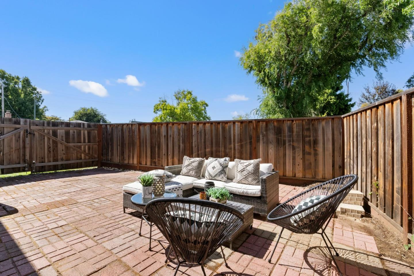 3521 Orinda DR