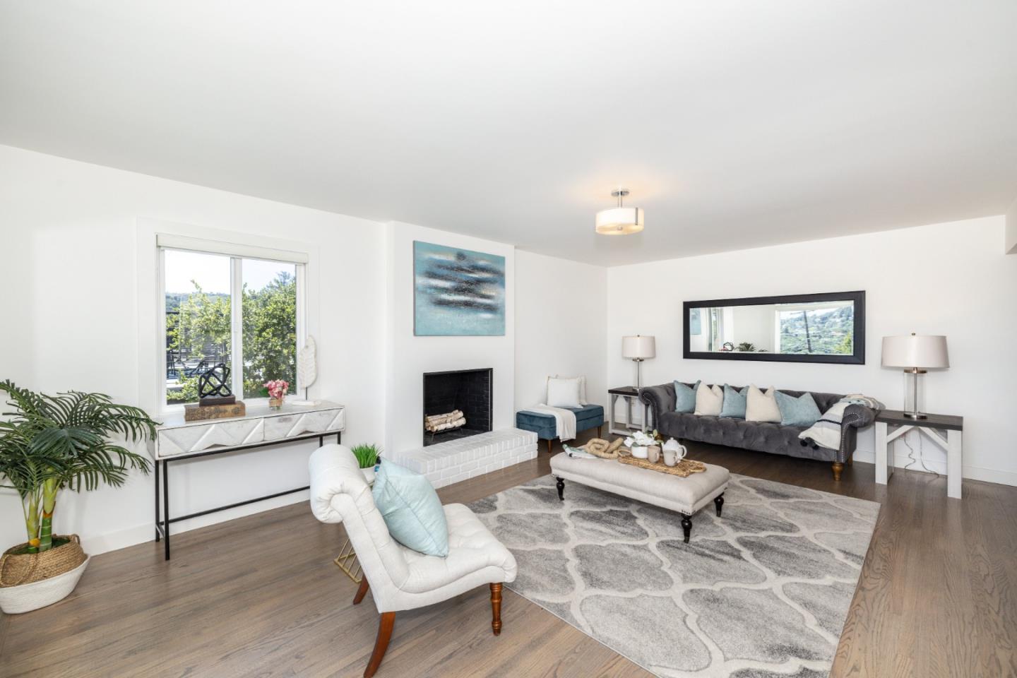 732 Alameda De Las Pulgas