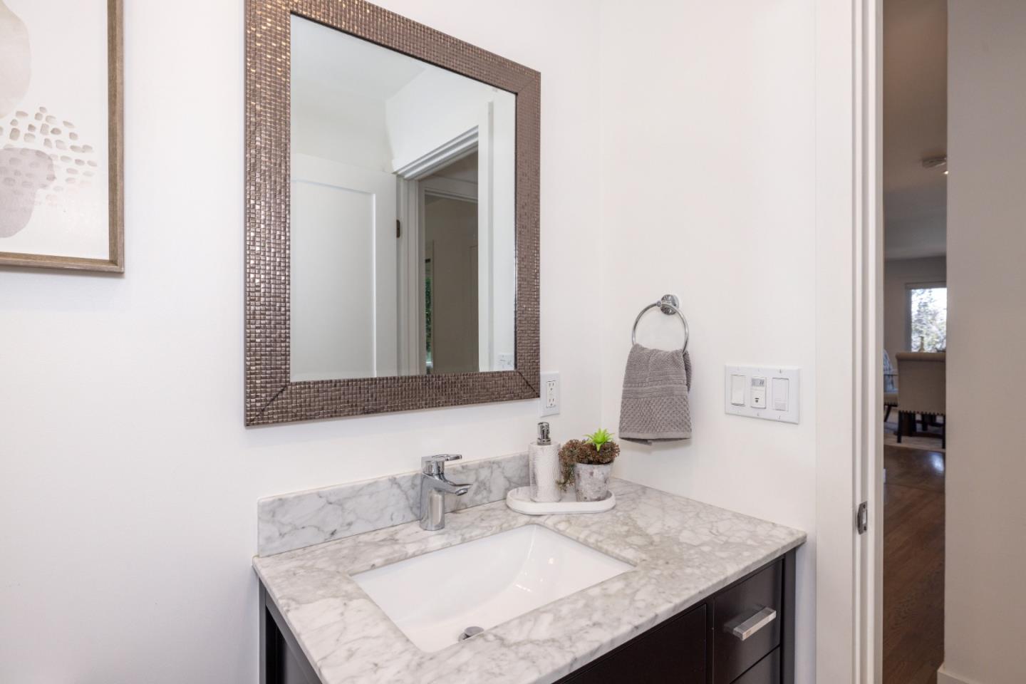 732 Alameda De Las Pulgas