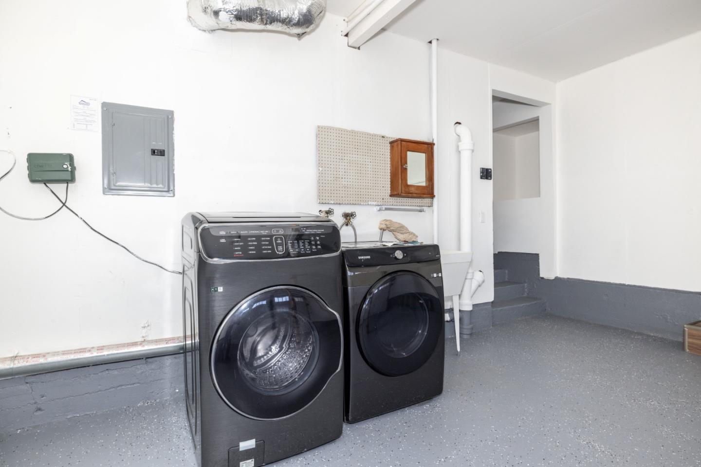 732 Alameda De Las Pulgas