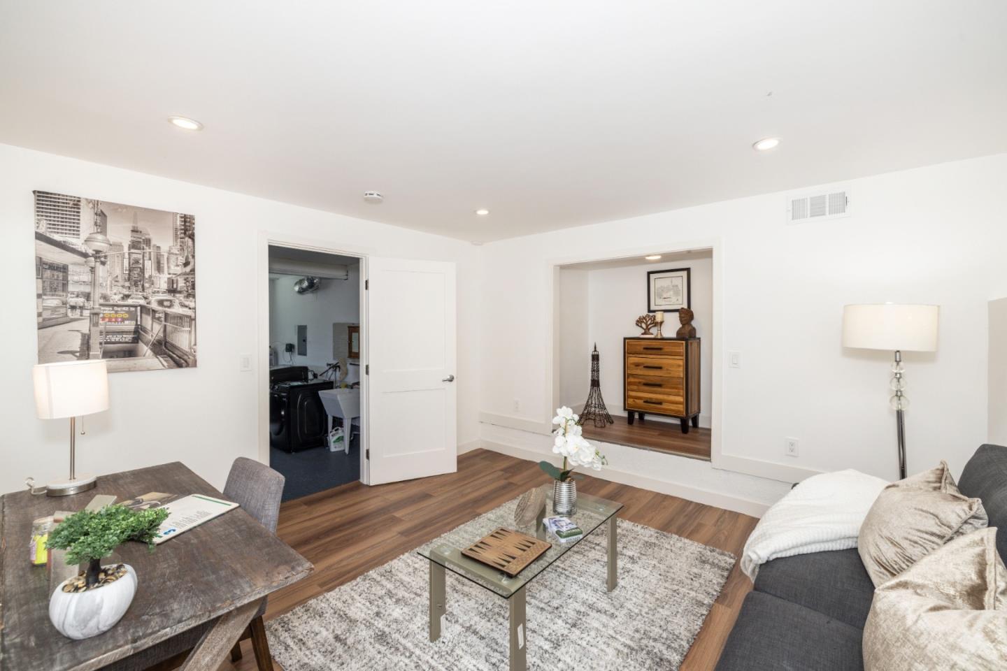 732 Alameda De Las Pulgas