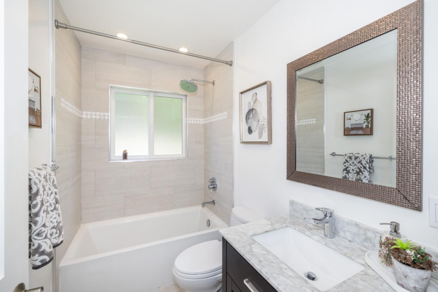 732 Alameda De Las Pulgas