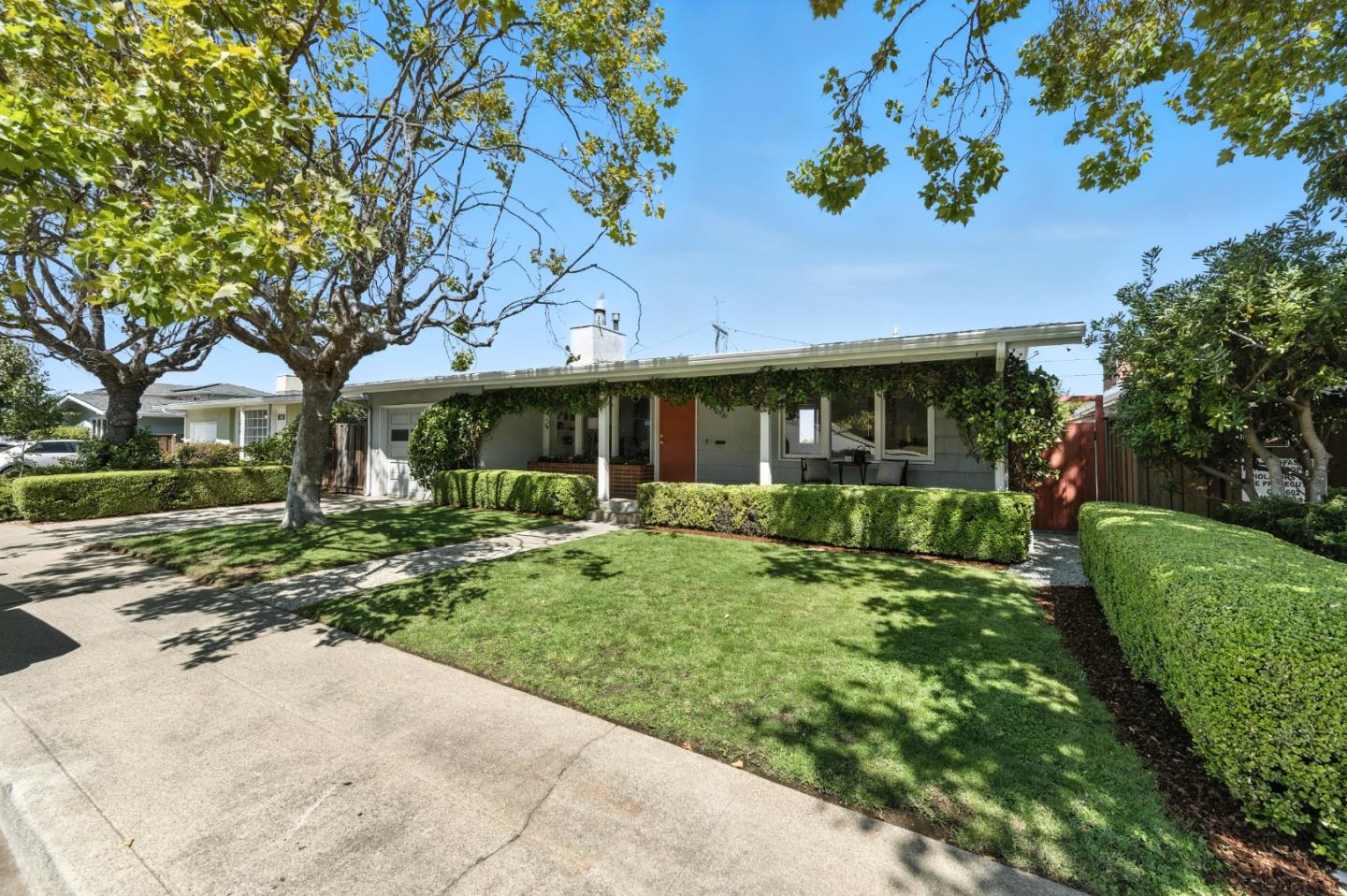 2931 Sunset Terrace