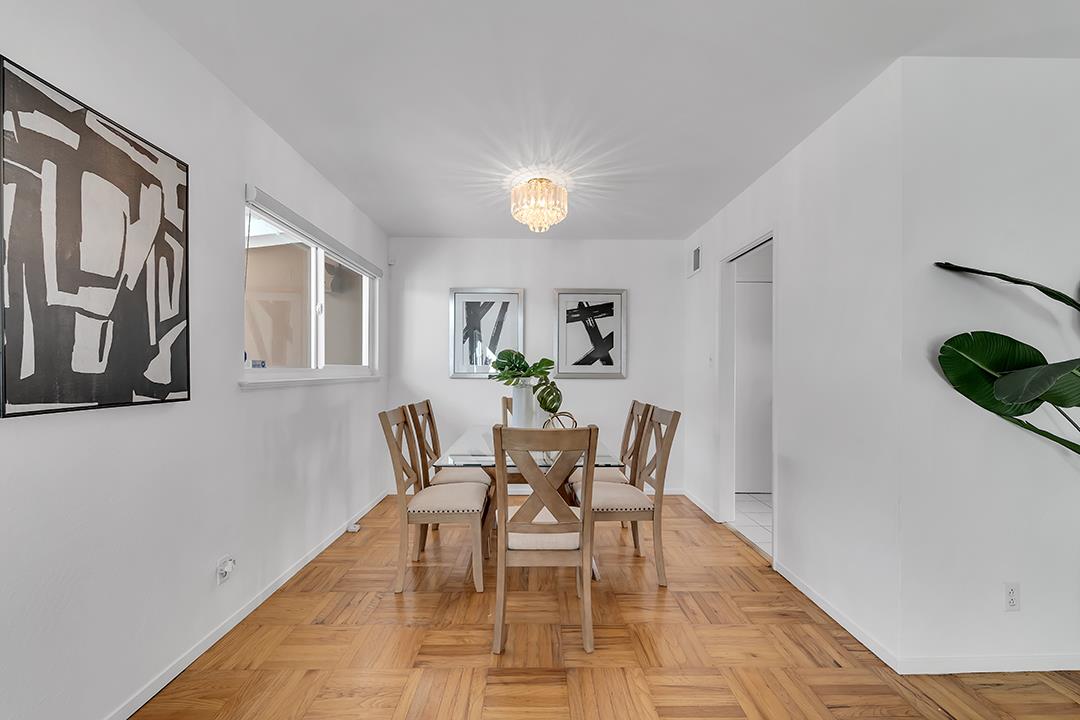 1210 Sleepy Hollow Lane