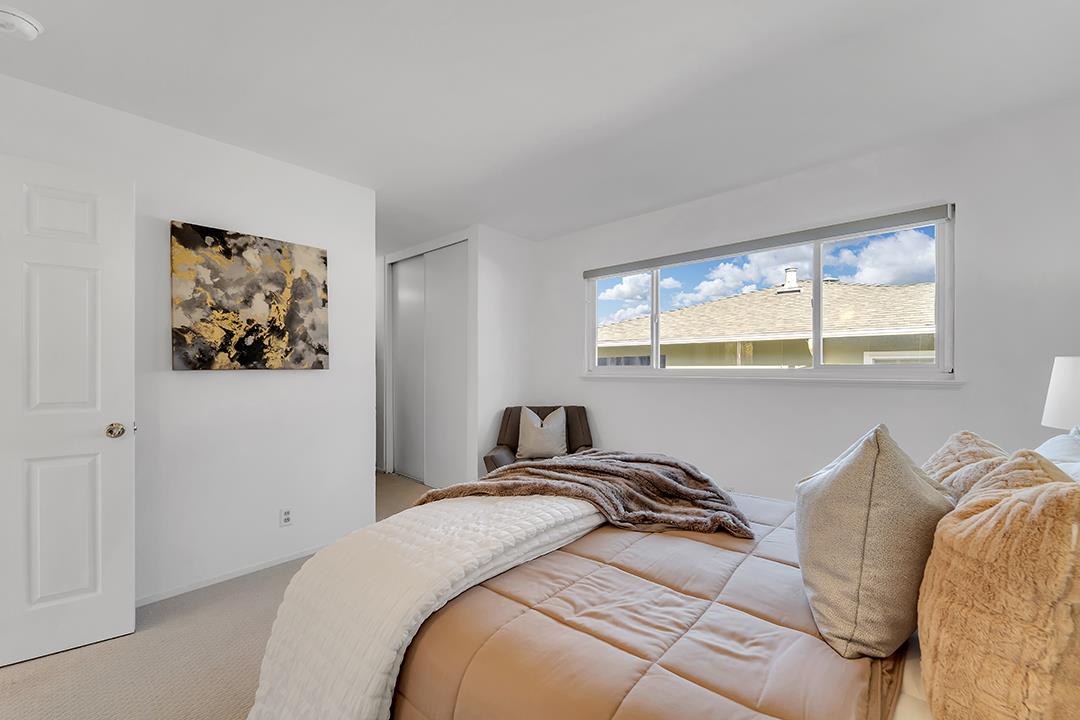 1210 Sleepy Hollow Lane