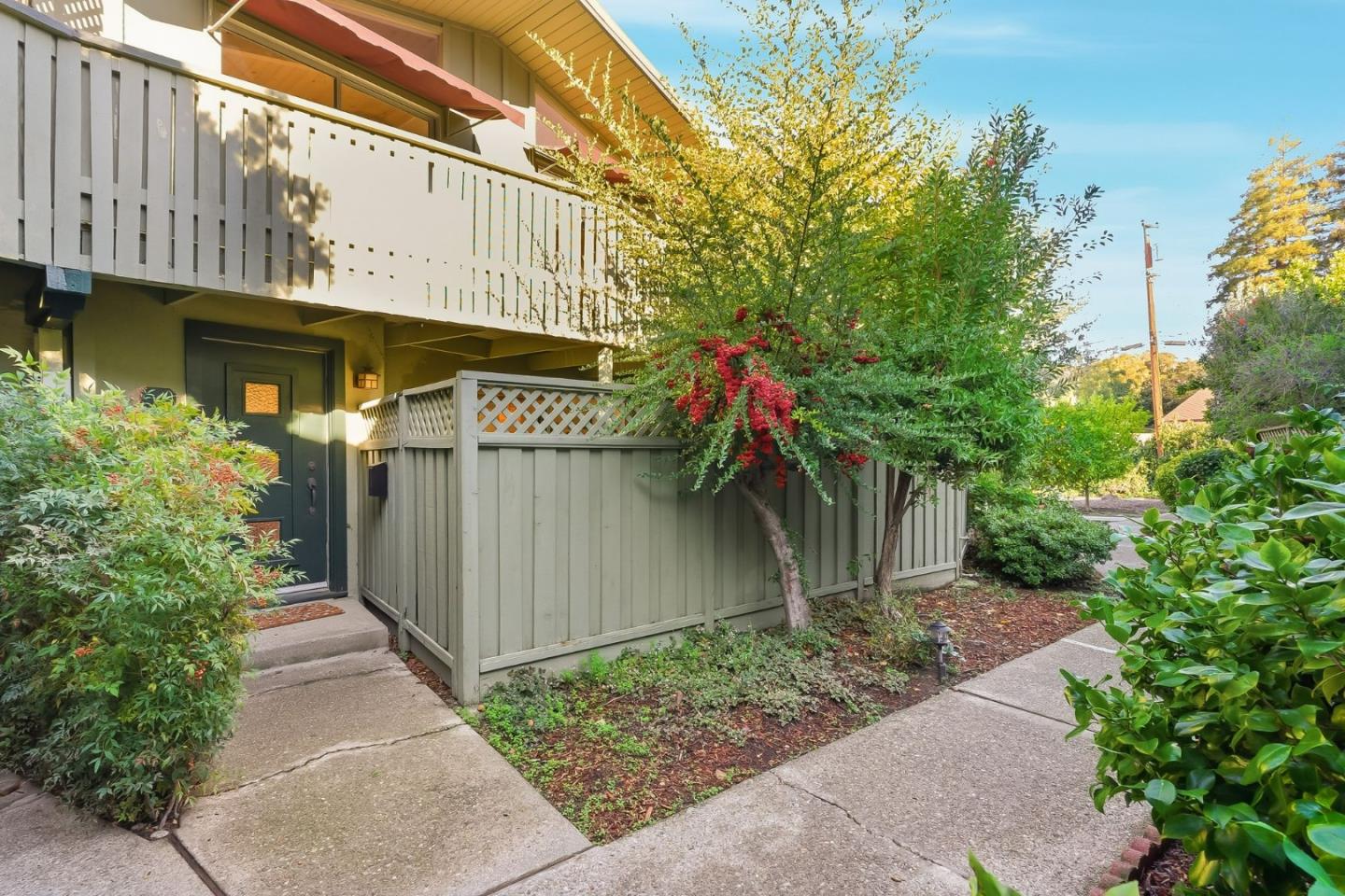 278 Monroe Drive 8