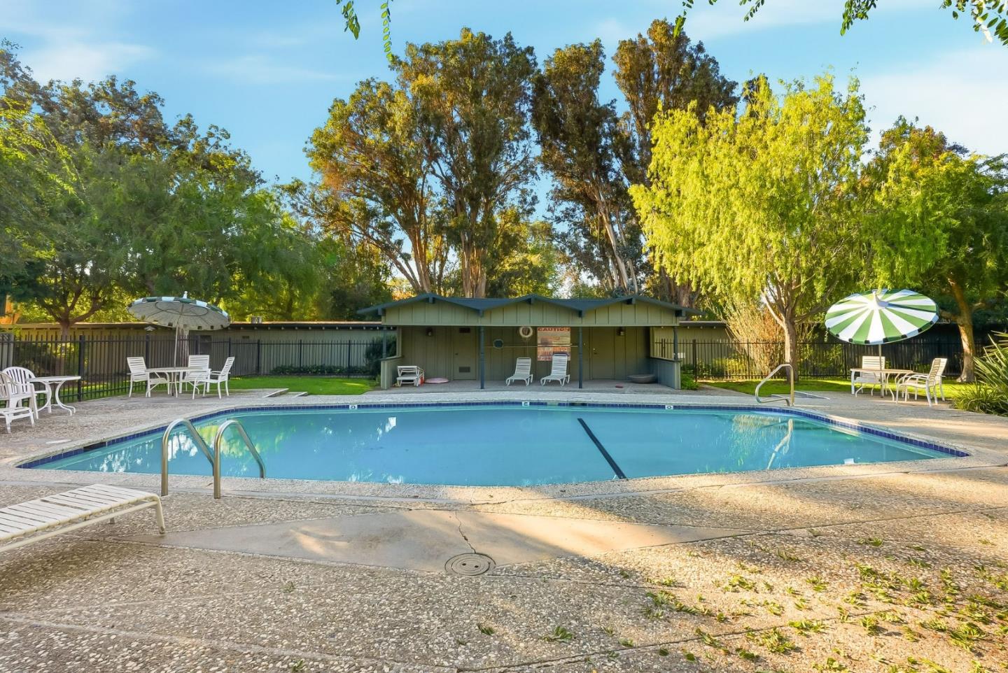 278 Monroe Drive 8