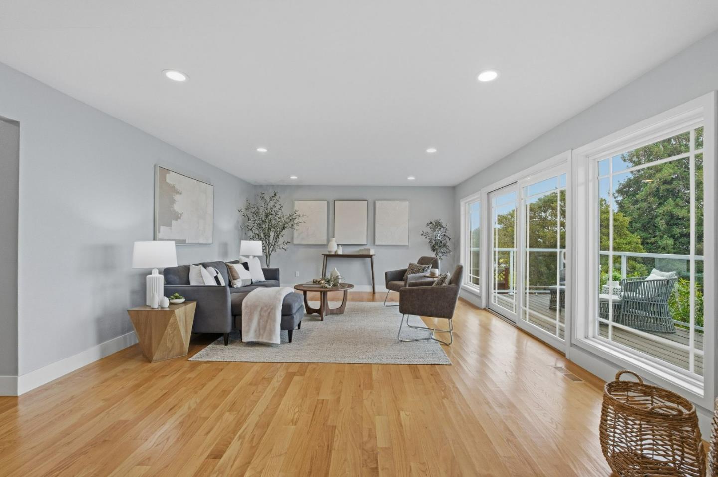 2109 Cipriani Boulevard