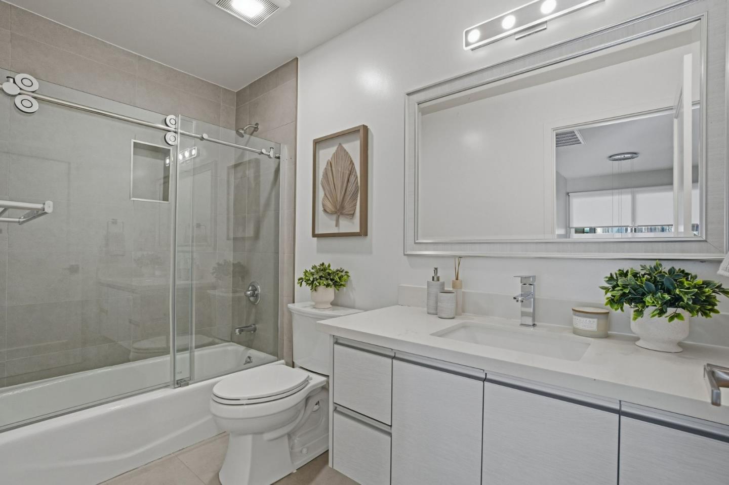 2109 Cipriani Boulevard