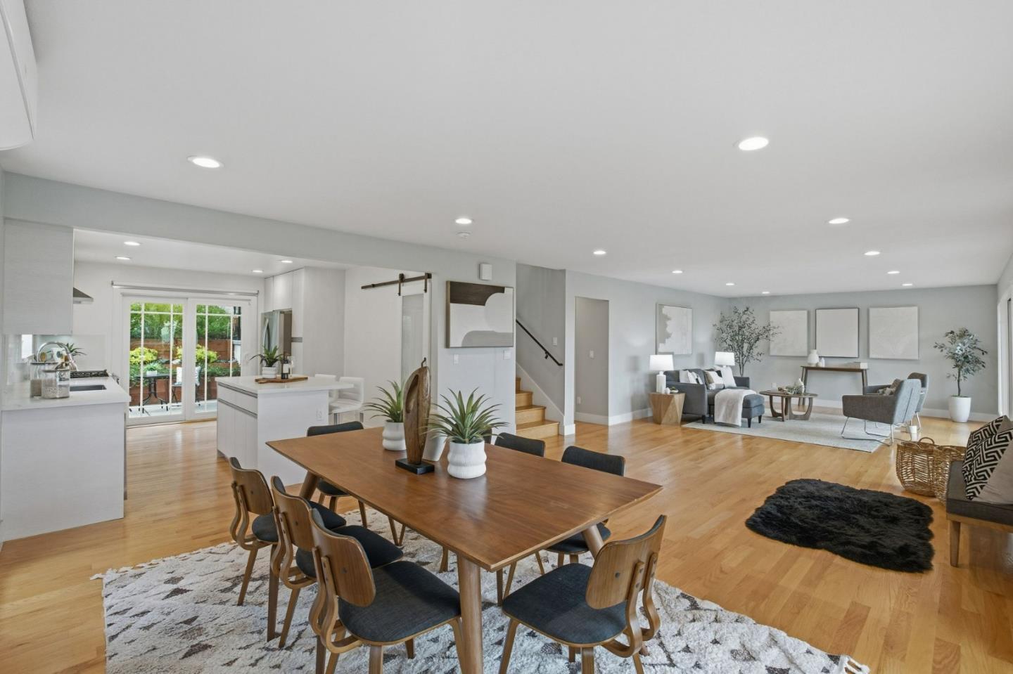 2109 Cipriani Boulevard