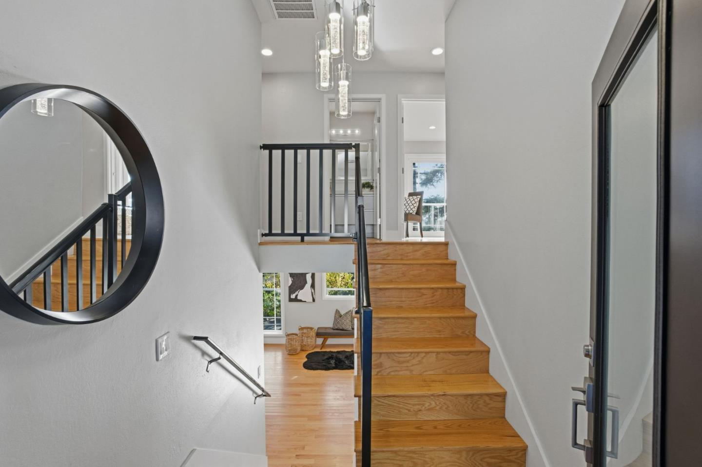 2109 Cipriani Boulevard