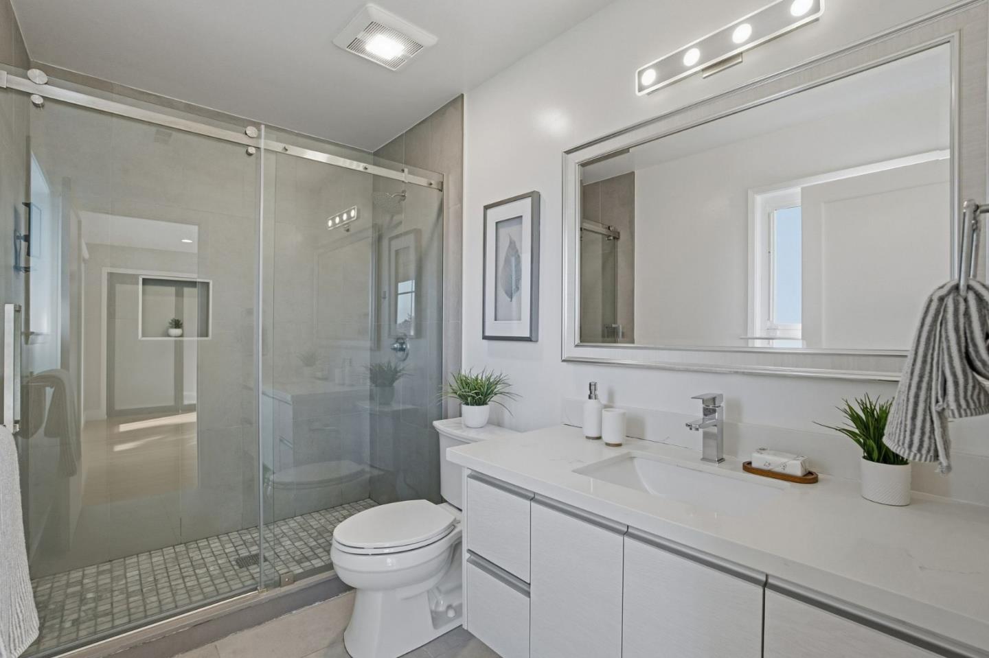 2109 Cipriani Boulevard