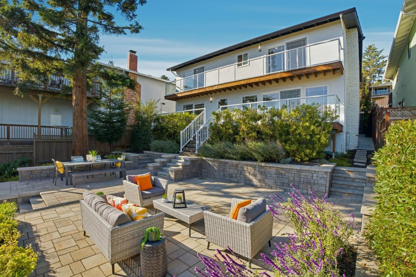 2109 Cipriani Boulevard