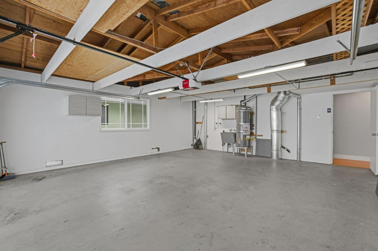 2109 Cipriani Boulevard