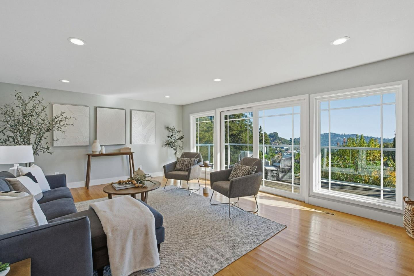 2109 Cipriani Boulevard