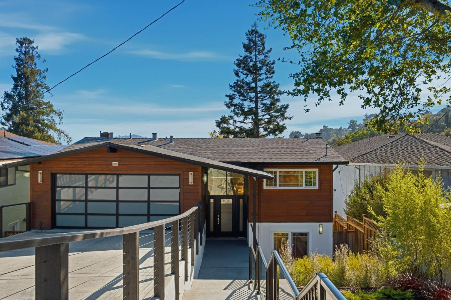 2109 Cipriani Boulevard