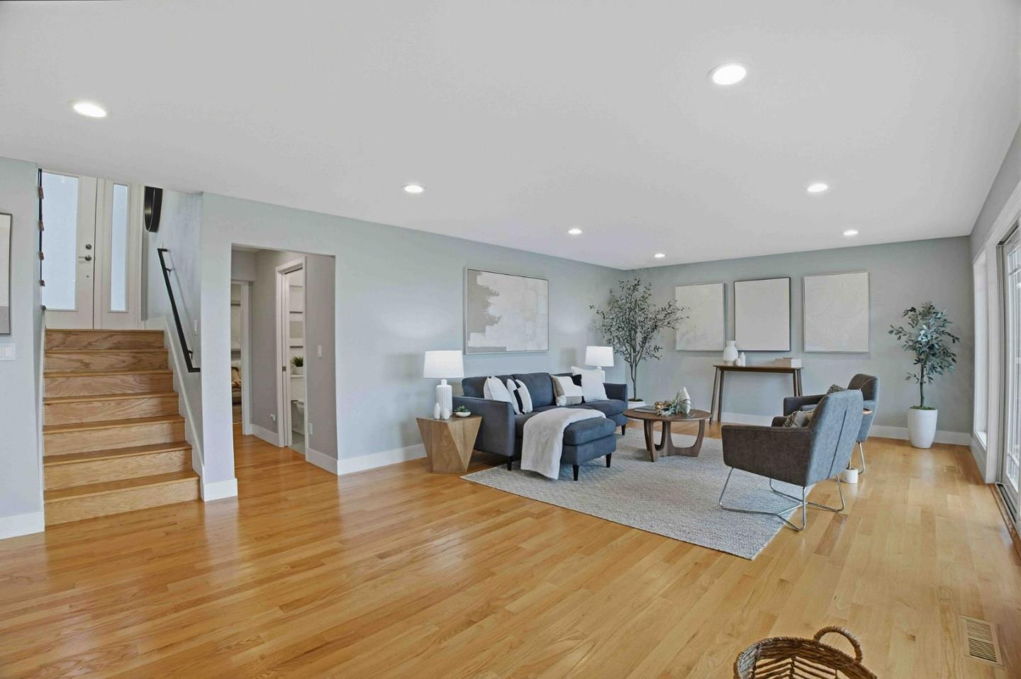 2109 Cipriani Boulevard