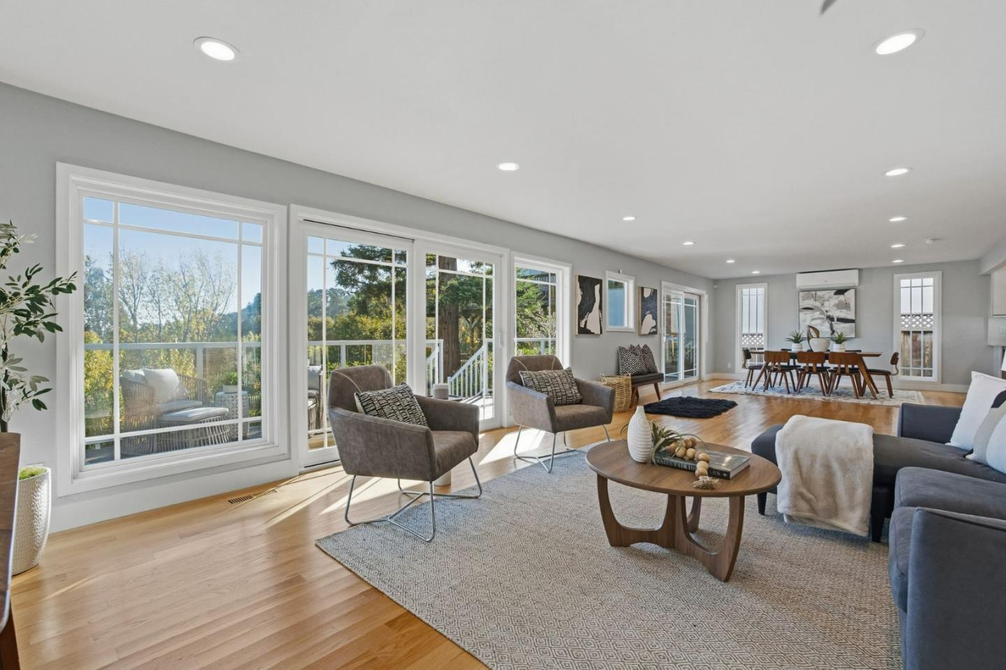 2109 Cipriani Boulevard