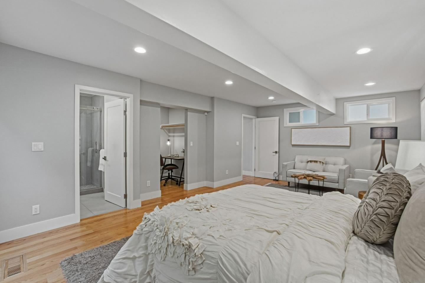 2109 Cipriani Boulevard