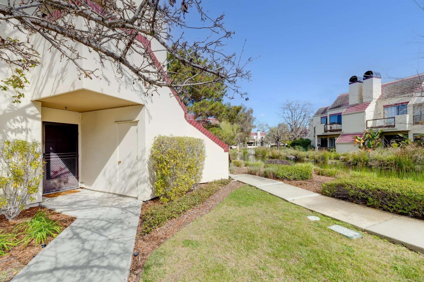 114 Shorebird Circle