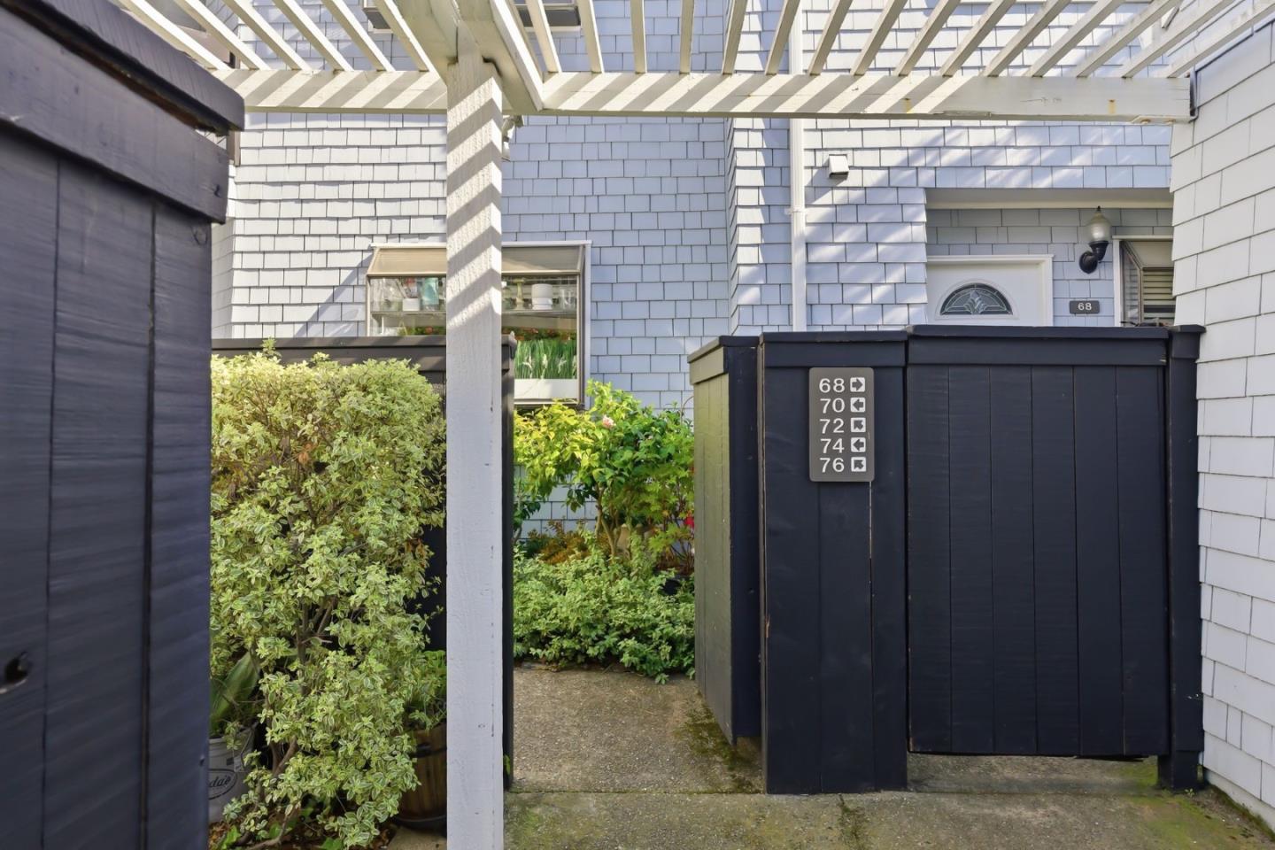 72 Cape Hatteras Court