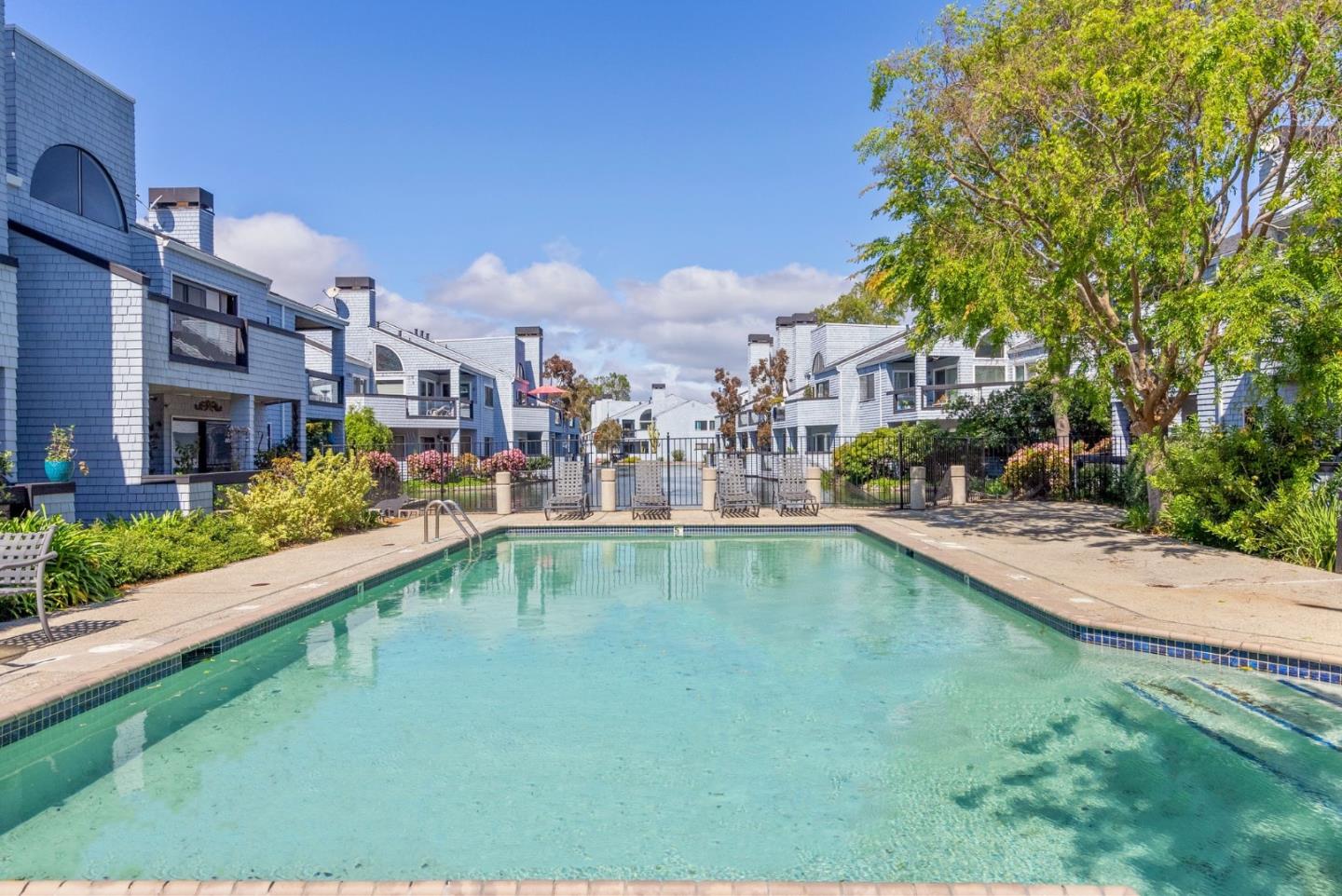 72 Cape Hatteras Court