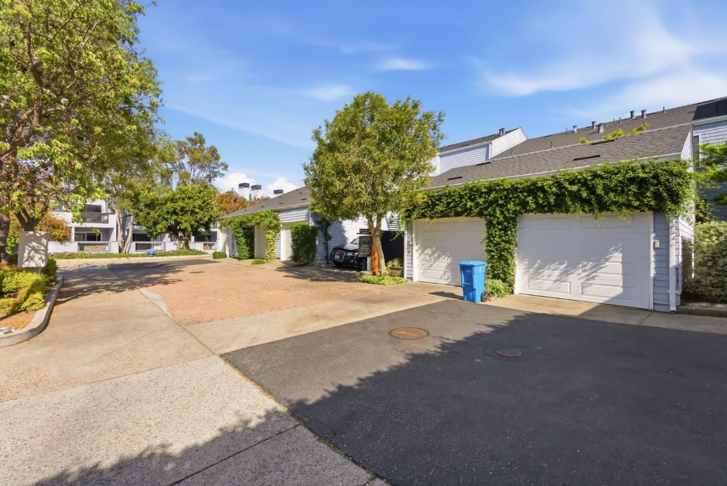 72 Cape Hatteras Court