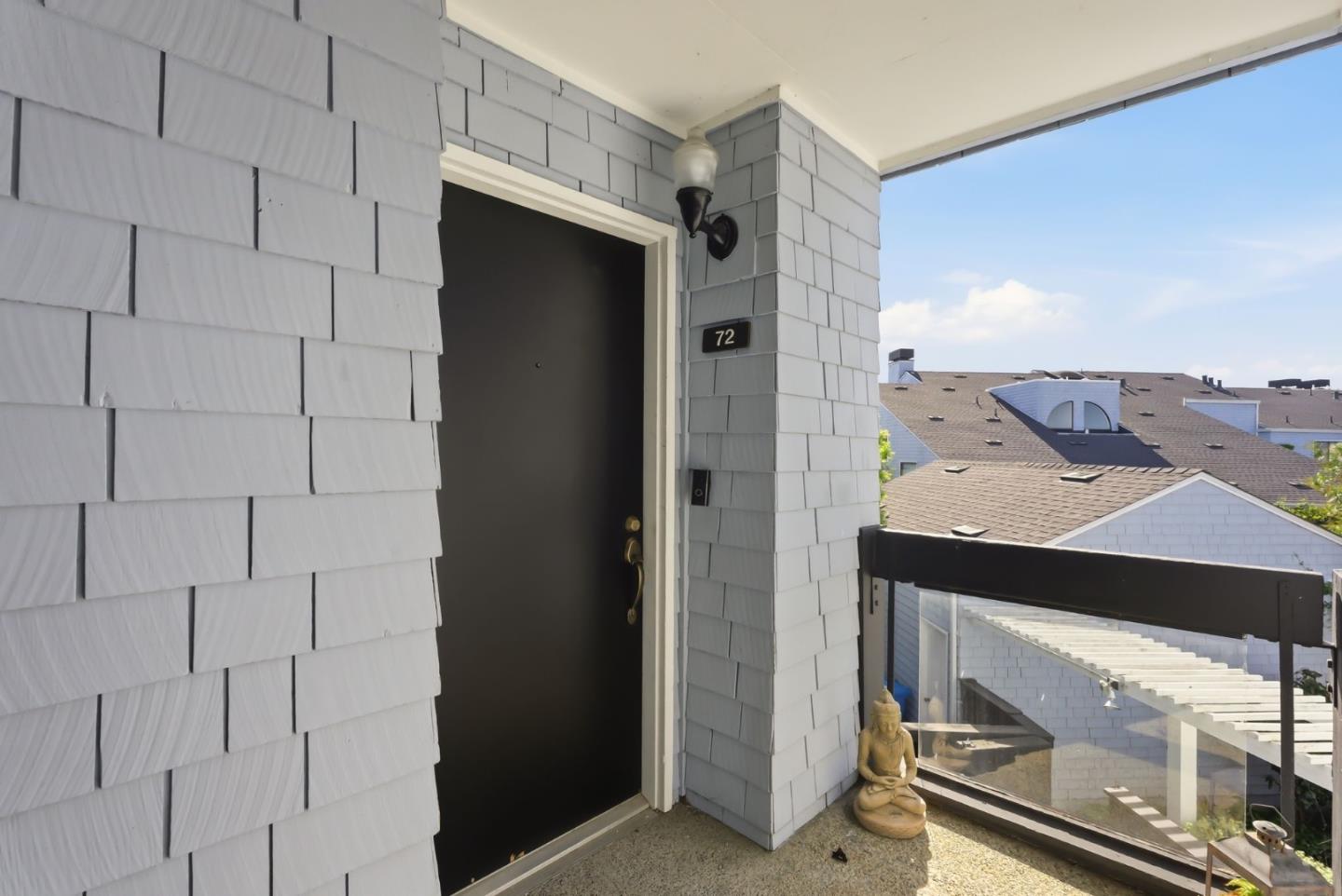 72 Cape Hatteras Court