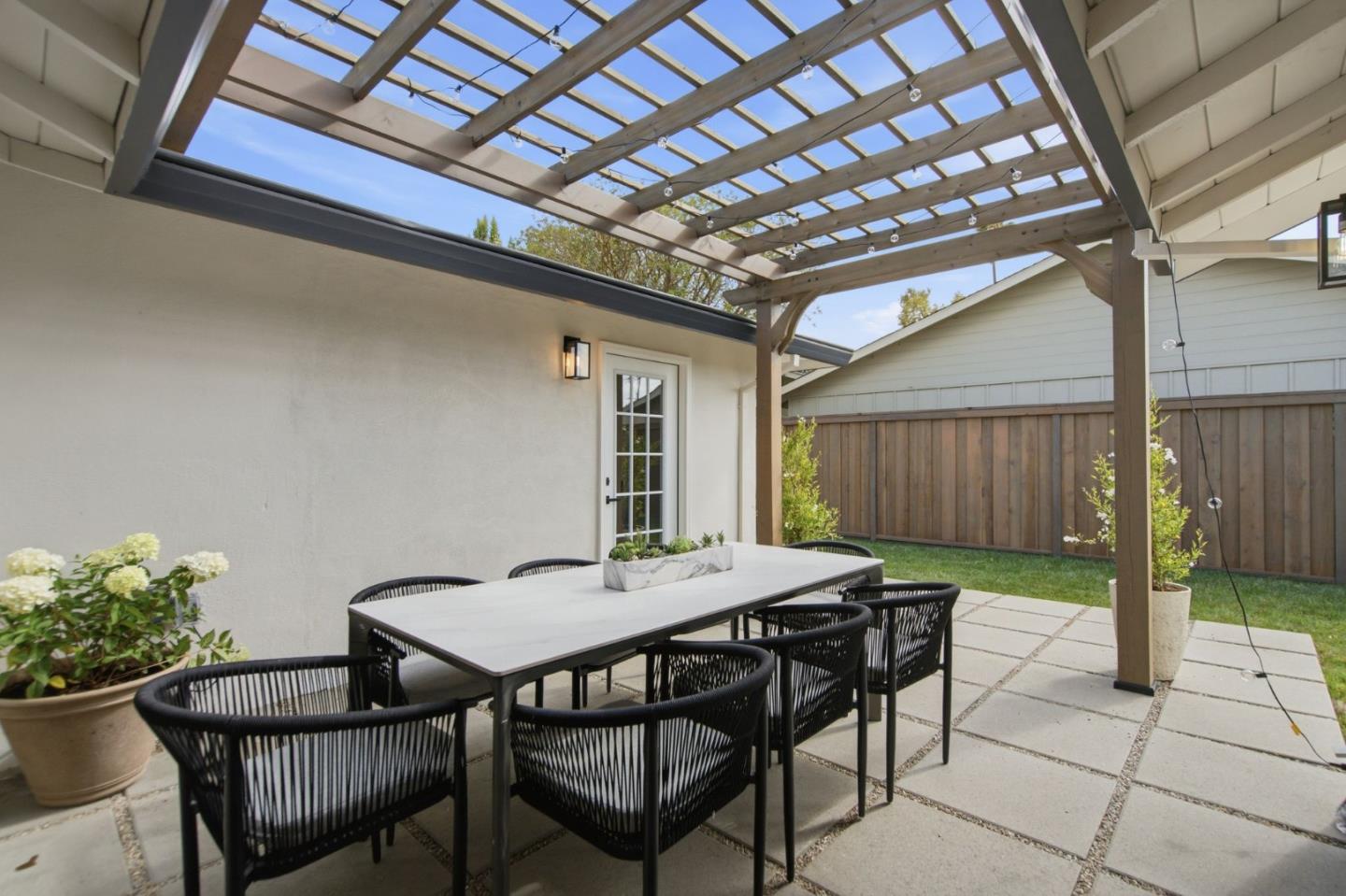 1218 Sanchez WAY