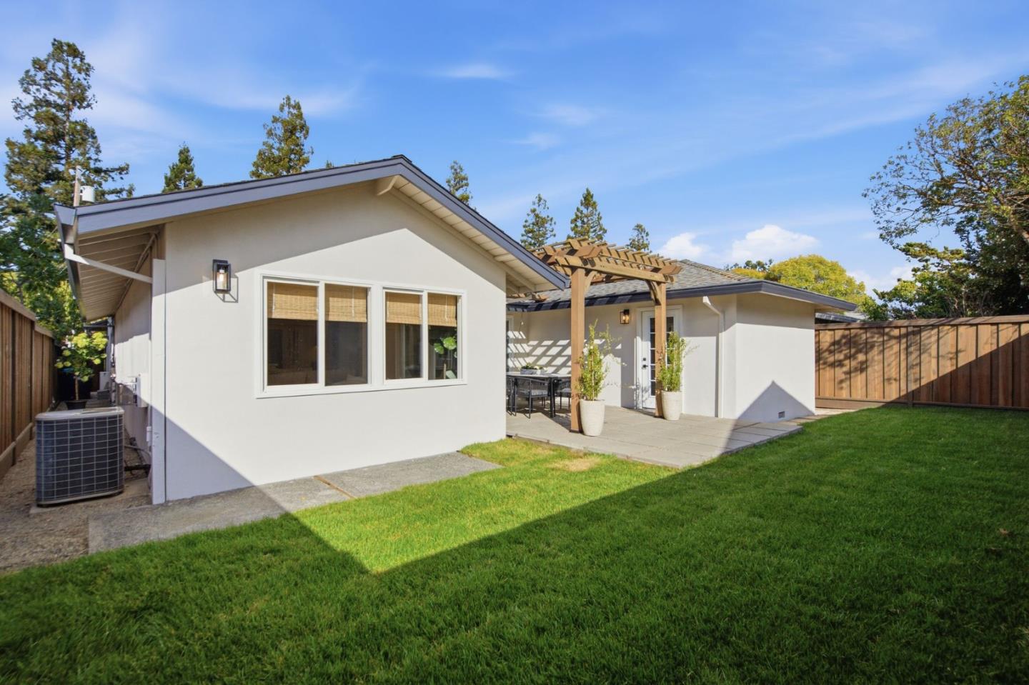 1218 Sanchez WAY