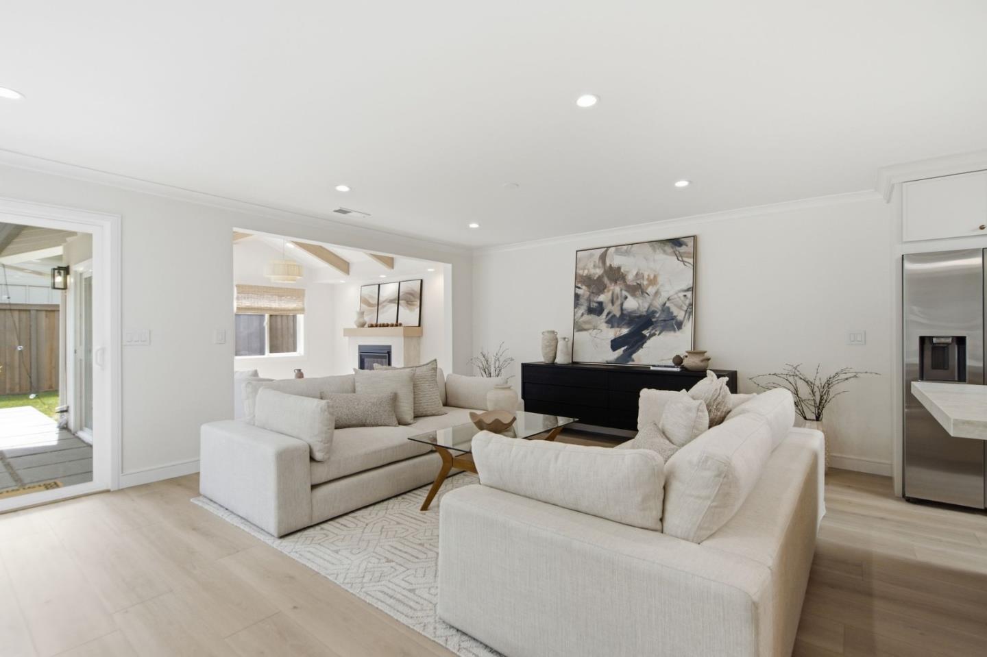 1218 Sanchez WAY