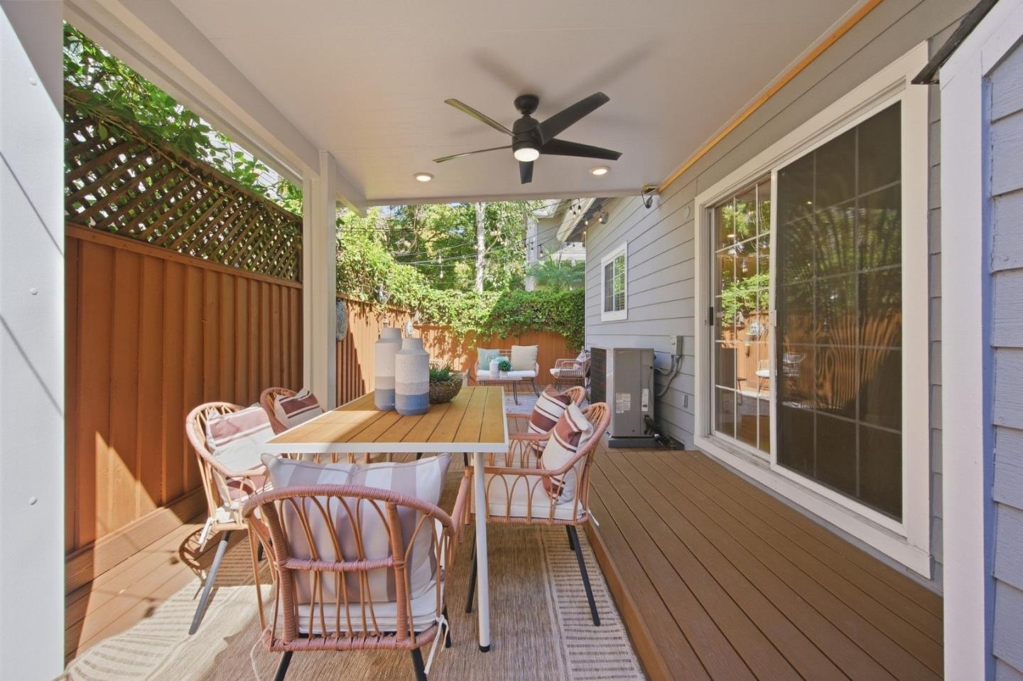 136 Redding RD