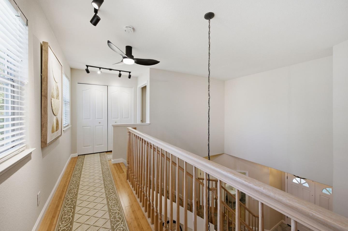 136 Redding RD