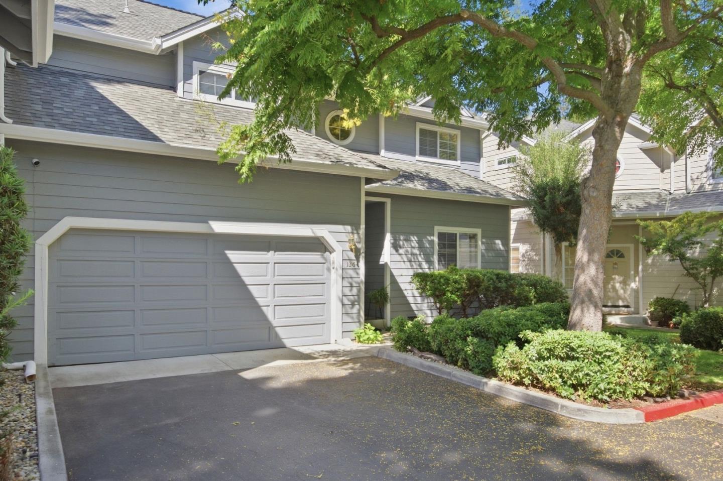 136 Redding RD