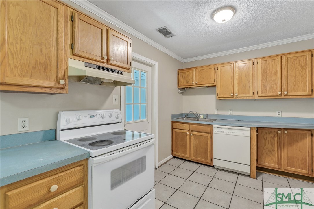 2 Pinehurst Place