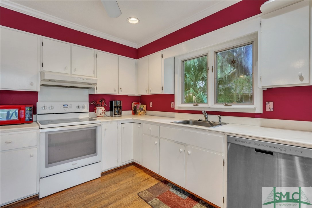 5 Keelson Lane