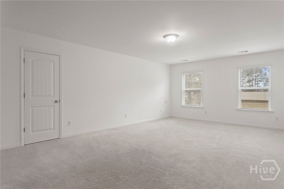 109 E Long Street