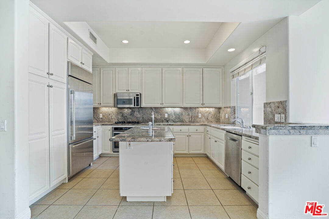 6444 Lunita Rd