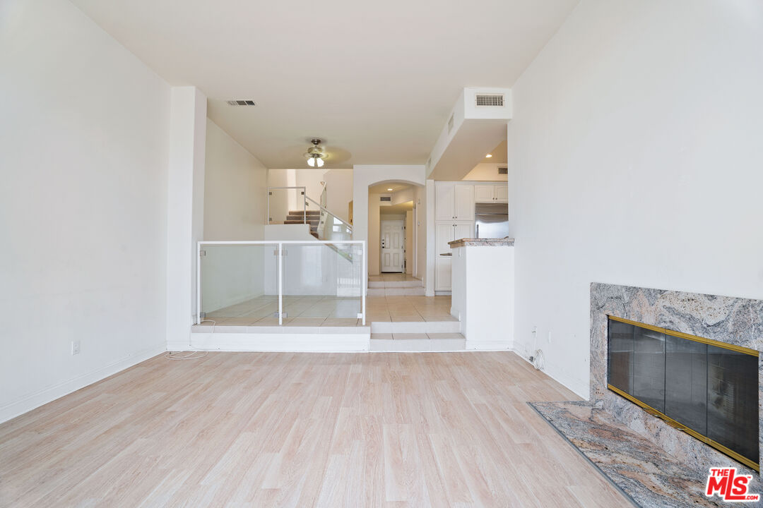 6444 Lunita Rd