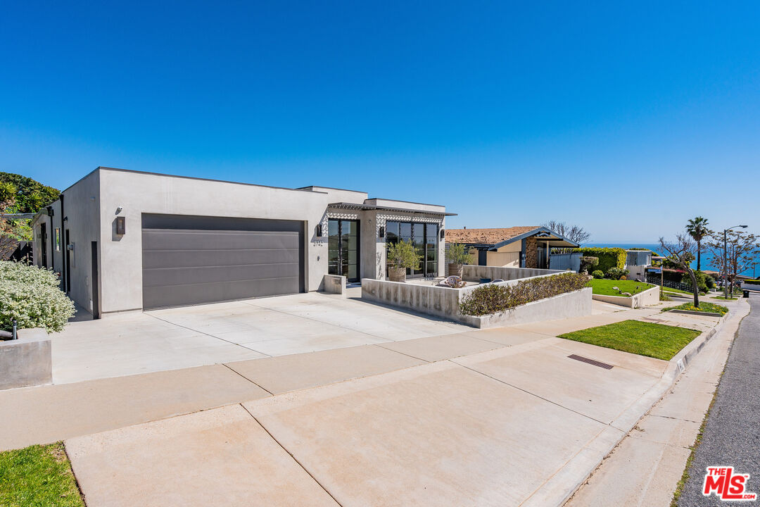 3742 Seahorn Dr