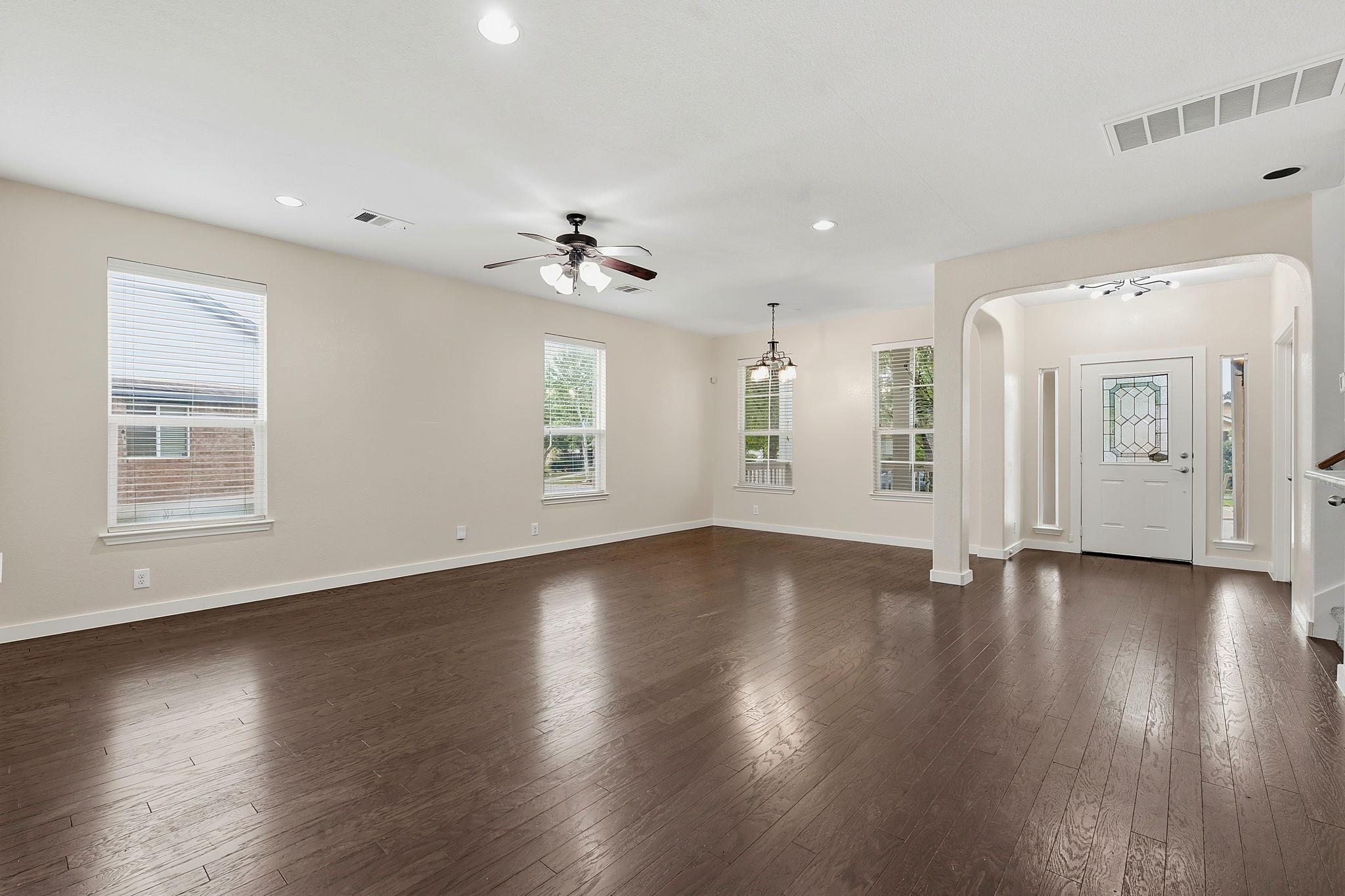 1715 Colorado Bend DR