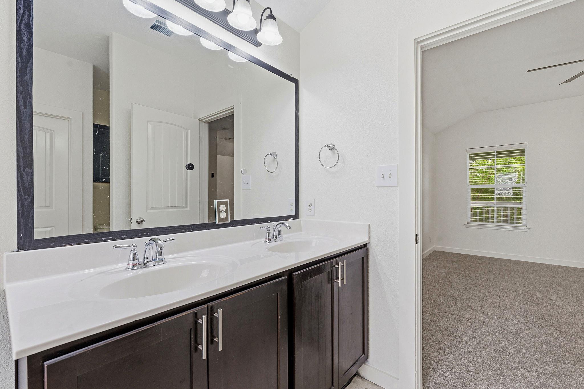 1715 Colorado Bend DR