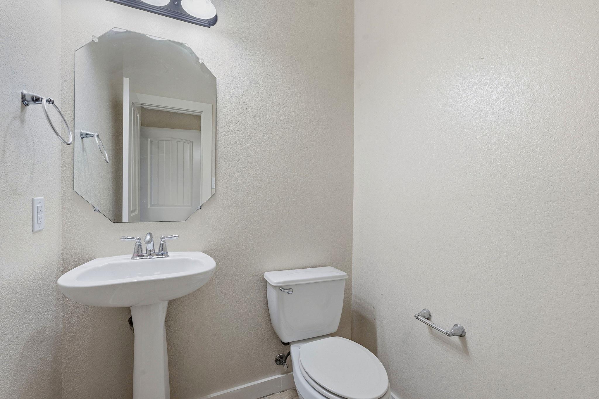 1715 Colorado Bend DR