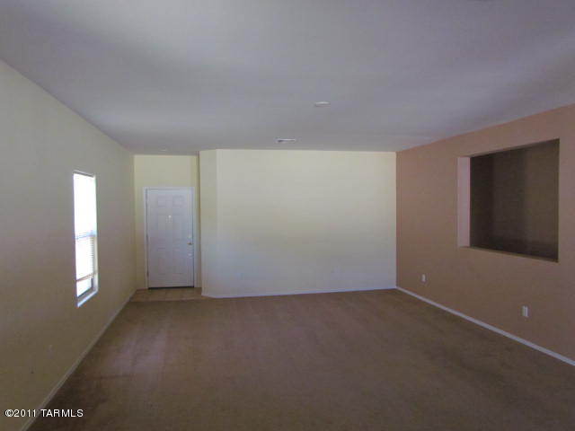 34500 S Spirit Lane