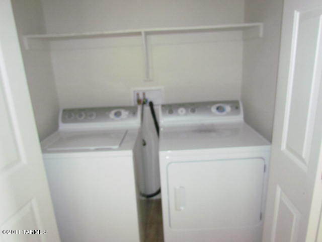 34500 S Spirit Lane