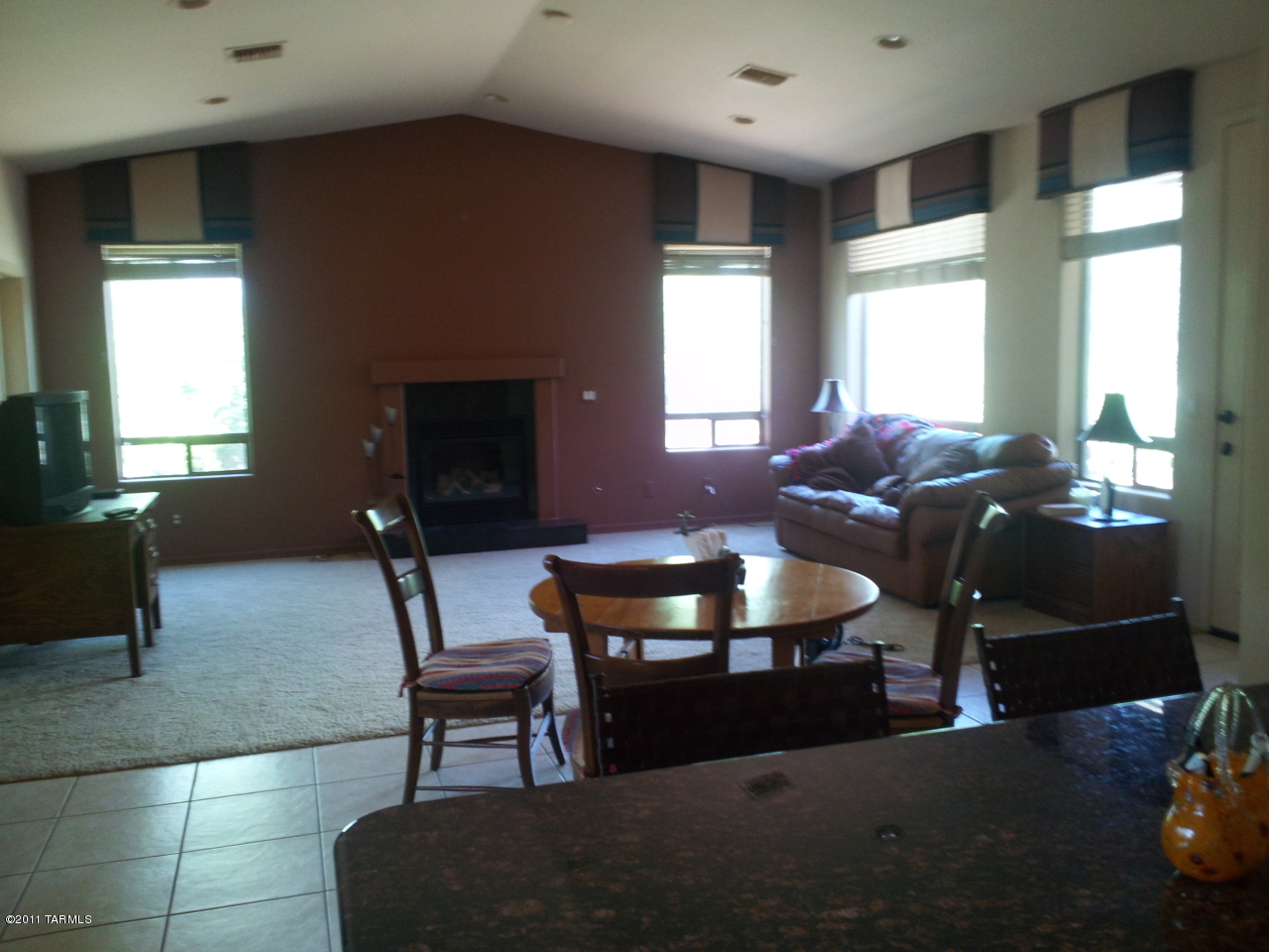 87 E Loch Lomond Place