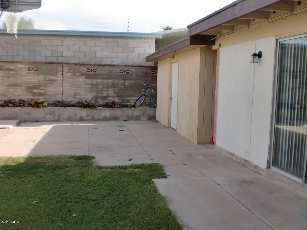 1132 N Avenida Marlene