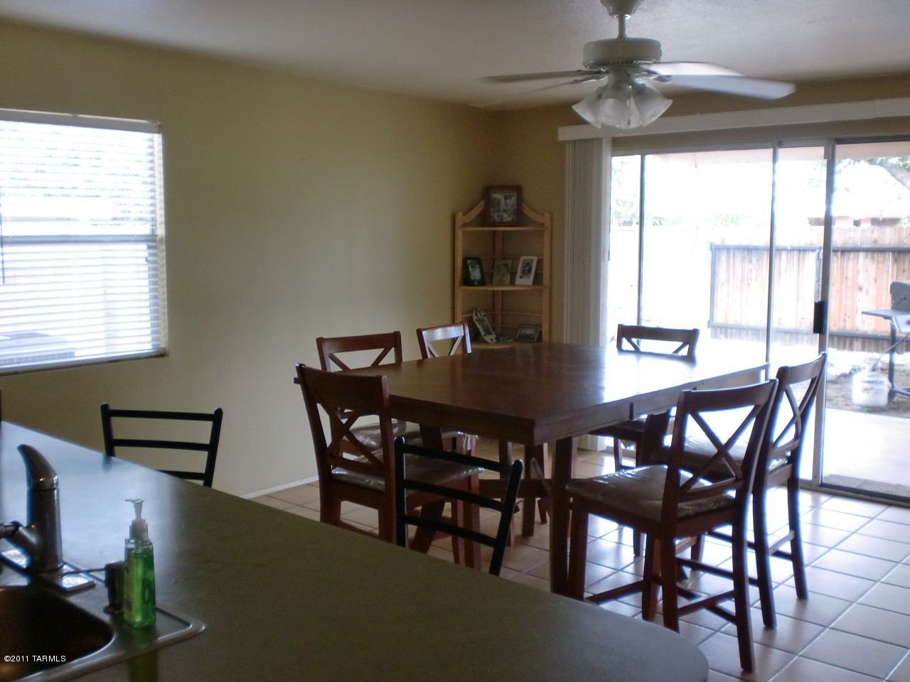 1132 N Avenida Marlene