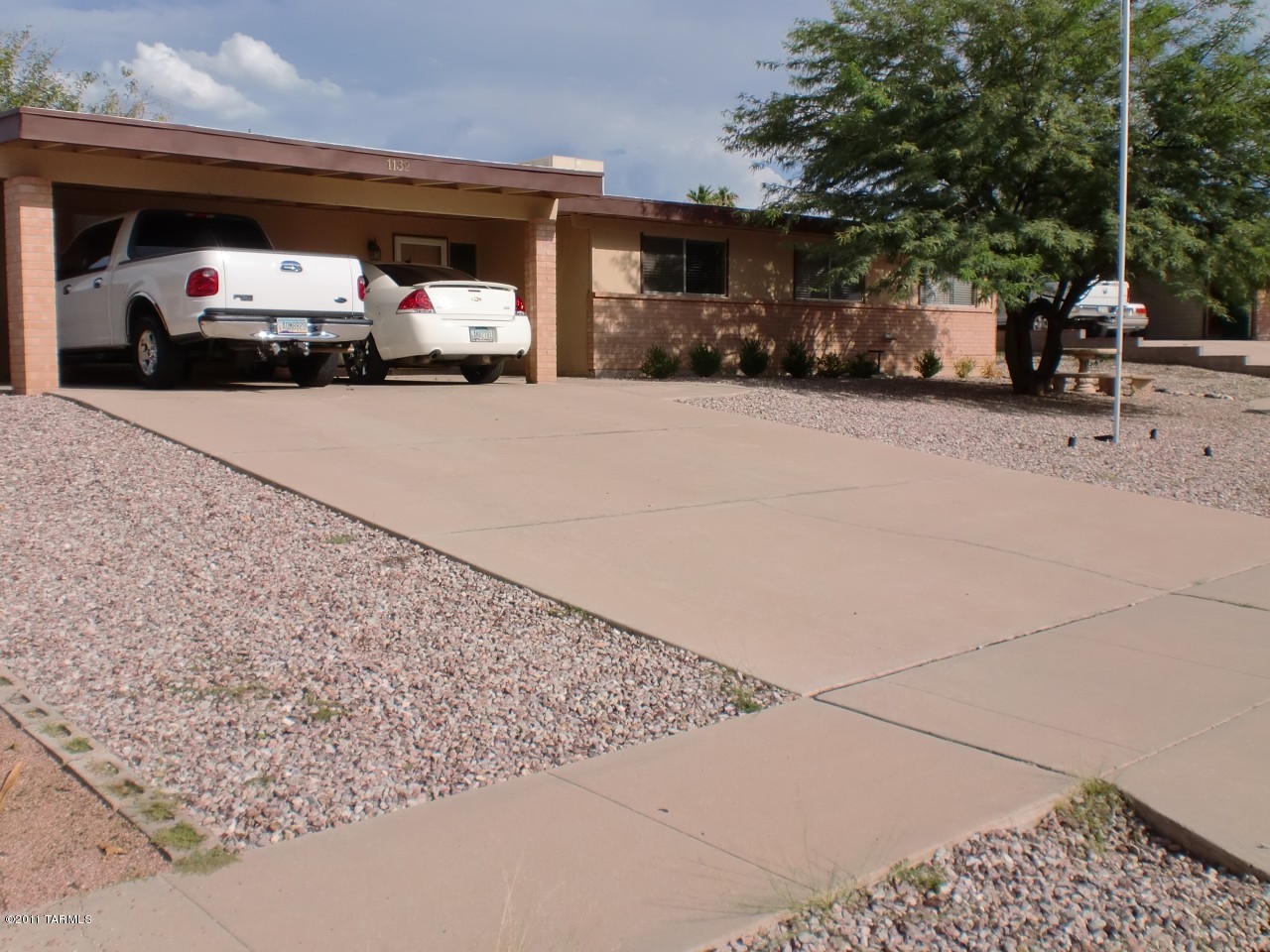 1132 N Avenida Marlene
