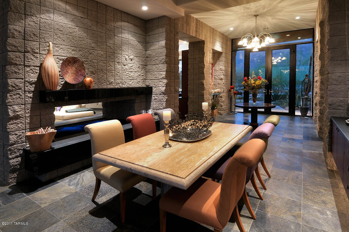 1942 E Quiet Canyon Drive